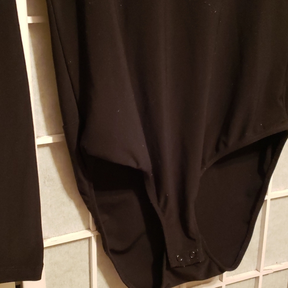 DKNY BLACK BODYSUIT SZ S, ZIP BACK MESH SLEEVE - Picture 3 of 5